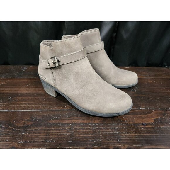 EUC Ugg Bellamy Gray Nubuck Ankle Boots/Sz. 5.5 - Picture 3 of 9